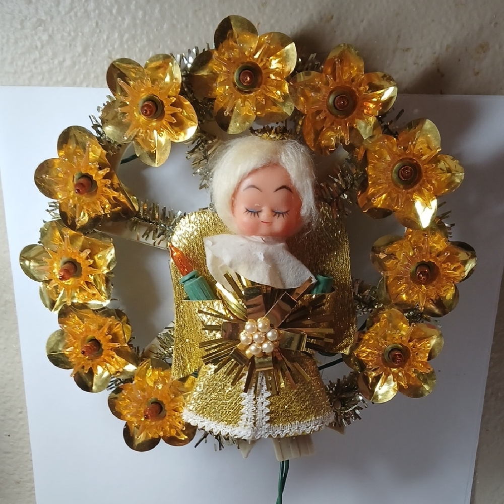 Vintage Angel Wreath Tree Toppet with Yellow Flowers